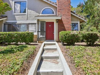 2843 Buena Knoll Court