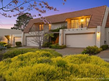25 Rinconada Circle