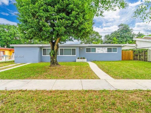 17621 NE 7th Avenue, Miami FL 33162