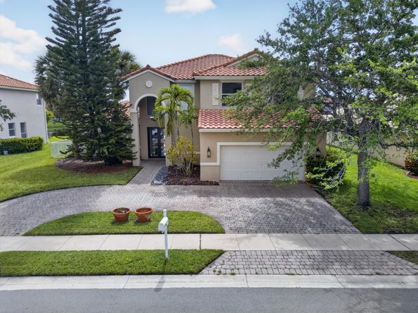 791 SW 191st Avenue, Pembroke Pines FL 33029