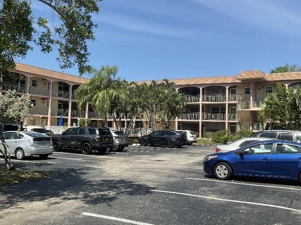 100 SE 6th Ave 206, Pompano Beach FL 33060