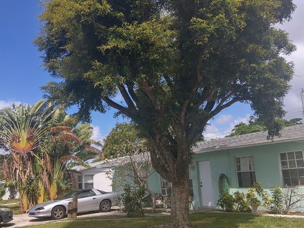 1517 NE 30th St, Pompano Beach FL 33064