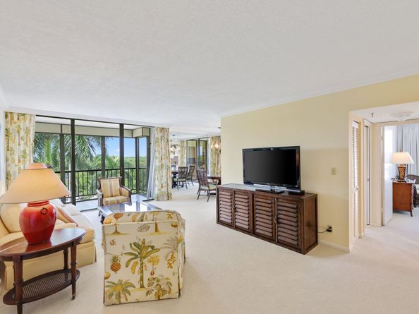 6845 Willow Wood Drive 3062, Boca Raton FL 33434