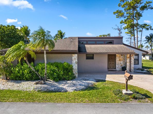 7811 Beechfern Circle 26, Tamarac FL 33321