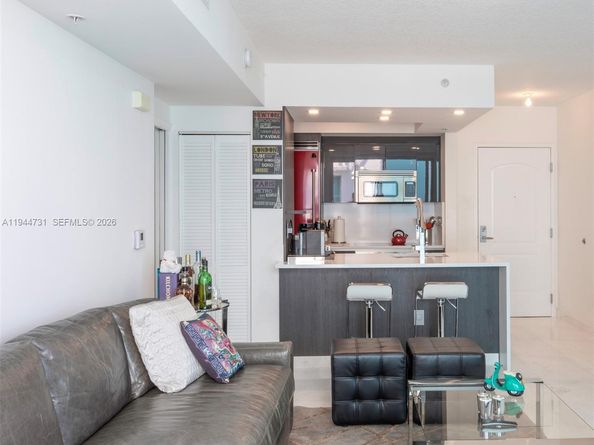 110 Washington Avenue 1722, Miami Beach FL 33139