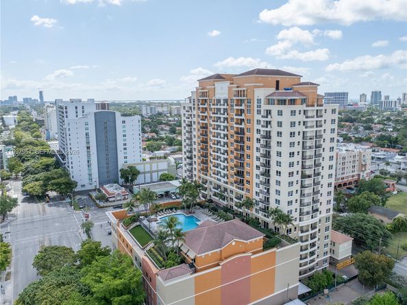 3232 SW 22nd Terrace 607, Miami FL 33145