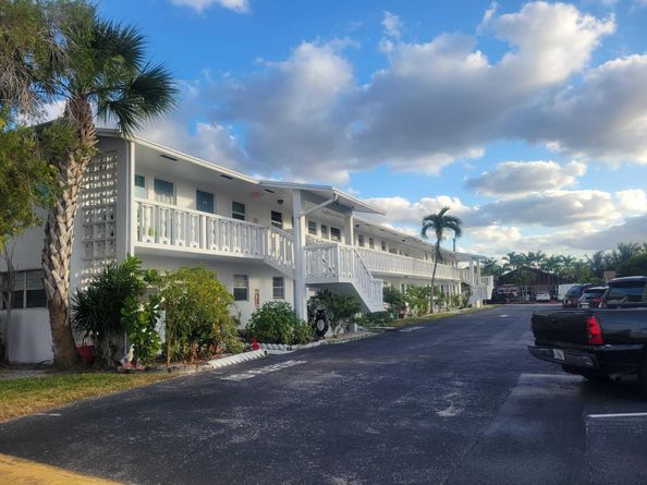 6560 Winfield Boulevard 102, Margate FL 33063