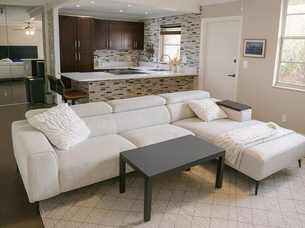 2400 NE 10th St 203, Pompano Beach FL 33062