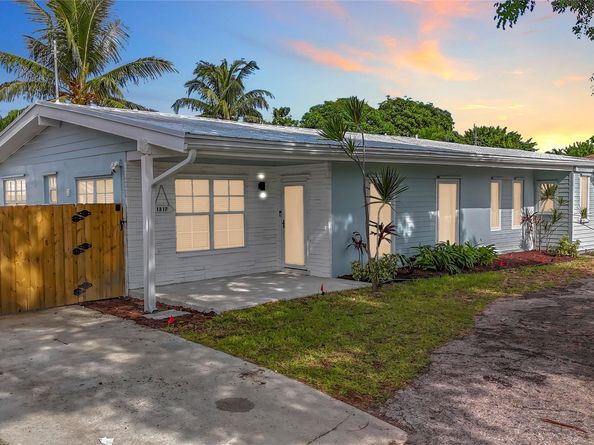 1317 S Broadway, Lantana FL 33462