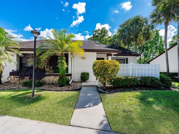 3272 Carambola Cir 3272, Coconut Creek FL 33066