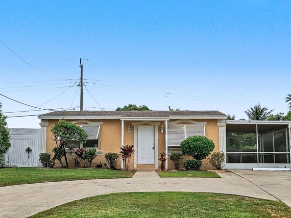 130 S Atlantic Drive E, Boynton Beach FL 33435