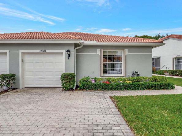 8398 Logia Circle, Boynton Beach FL 33472