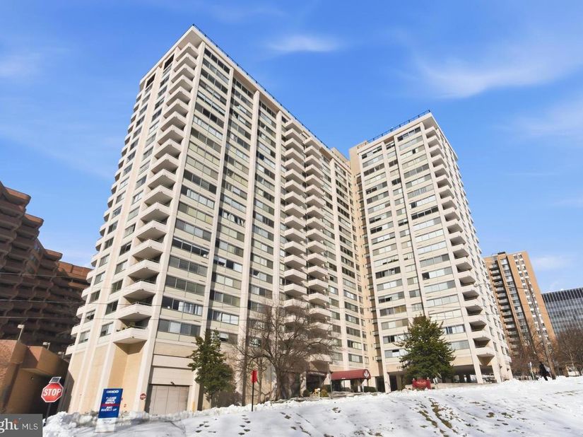 4515 Willard Avenue 606S, Chevy Chase MD 20815