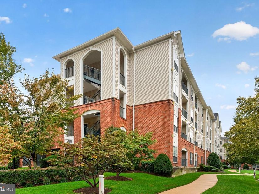4854 Eisenhower Avenue 257, Alexandria VA 22304