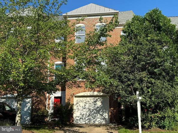 12097 Edgemere Circle, Reston VA 20190