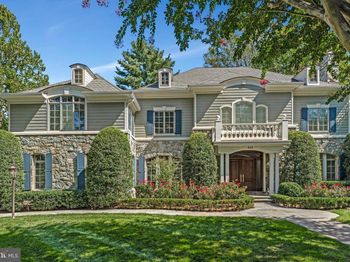 903 Douglass Drive