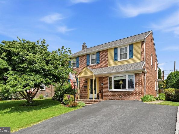 141 Flintlock Road, Drexel Hill PA 19026