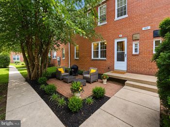211 E Glebe Road