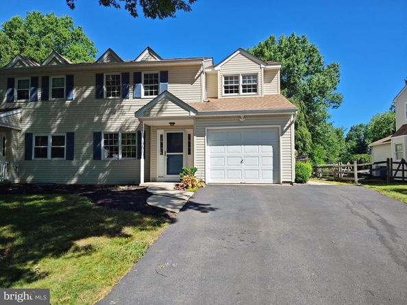 4040 Diane Way, Doylestown PA 18902