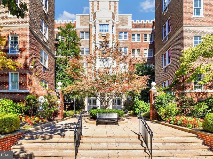 3901 Connecticut Avenue NW 406, Washington DC 20008