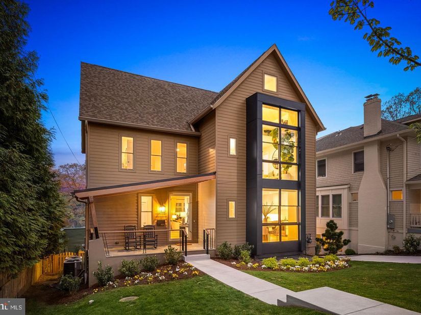 4892 Macarthur Boulevard NW, Washington DC 20007