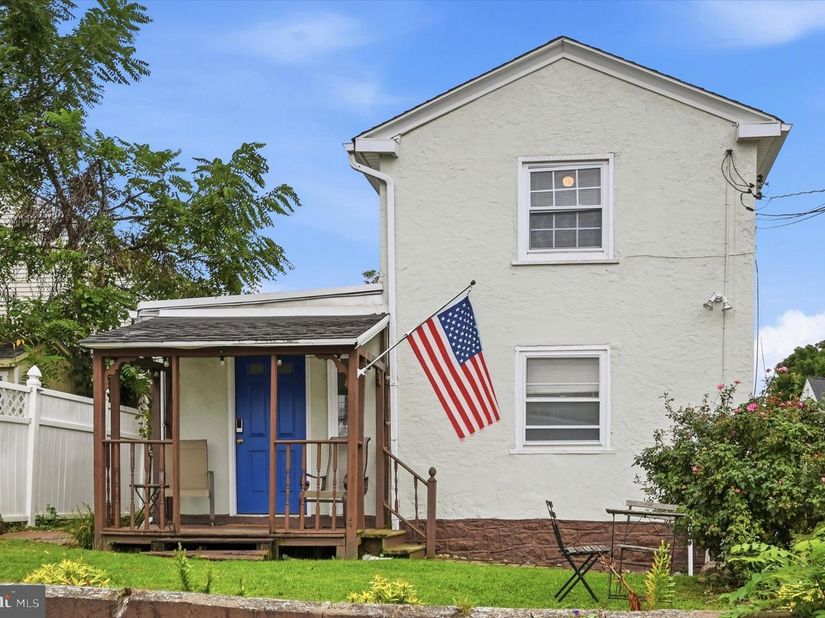 407 Jefferson Street, Bridgeport PA 19405