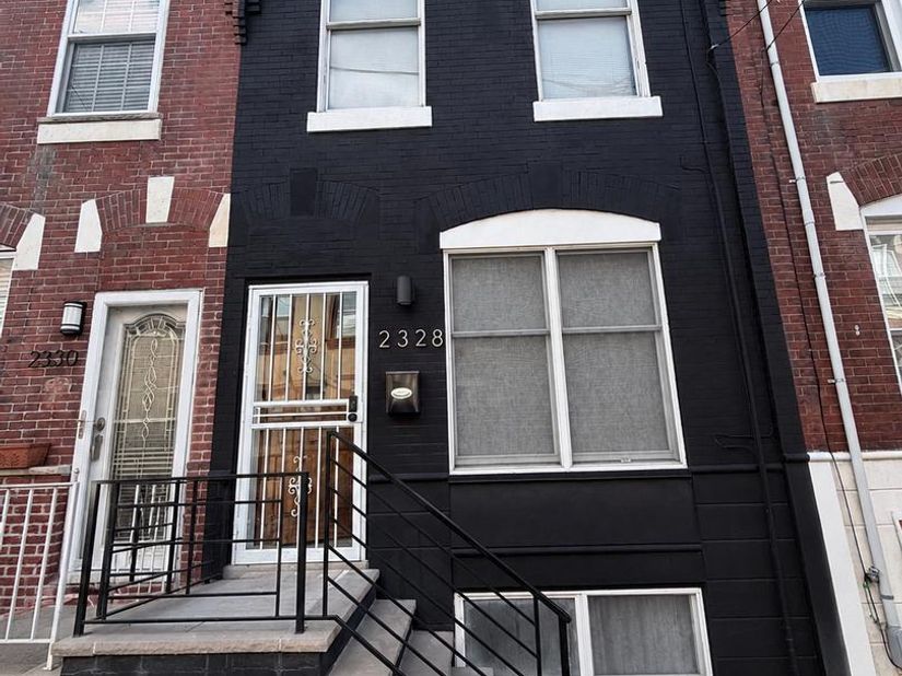 2328 S Warnock Street, Philadelphia PA 19148