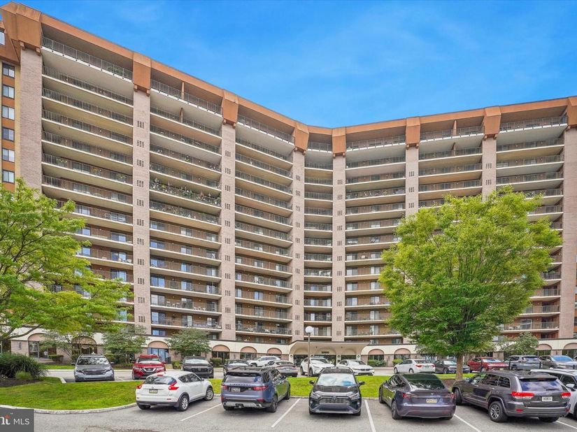 10502 Valley Forge Circle 502, King Of Prussia PA 19406