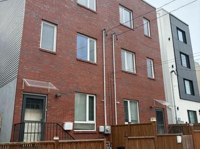 667 N 35TH Street, Philadelphia PA 19104