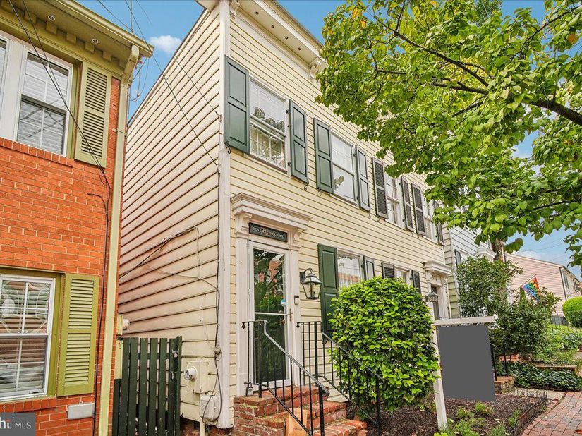 508 Gibbon Street, Alexandria VA 22314