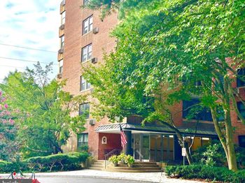 80 W Baltimore Avenue