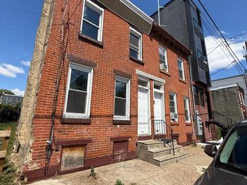 2222 N Reese Street