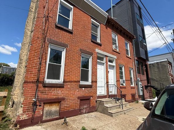 2222 N Reese Street, Philadelphia PA 19133