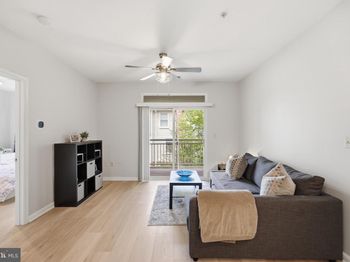 801 S Greenbrier Street