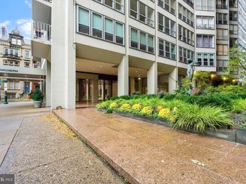 226 W Rittenhouse Square
