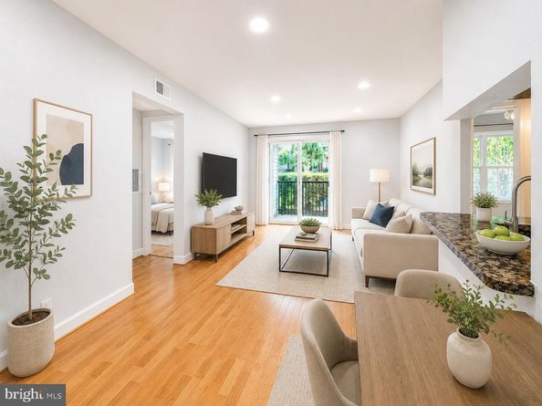 3310 Wyndham Circle 115, Alexandria VA 22302