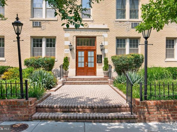 3026 Wisconsin Avenue NW 205, Washington DC 20016
