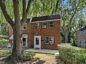 327 Greenwood Road