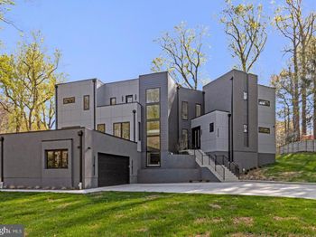 3525 Glenbrook Road
