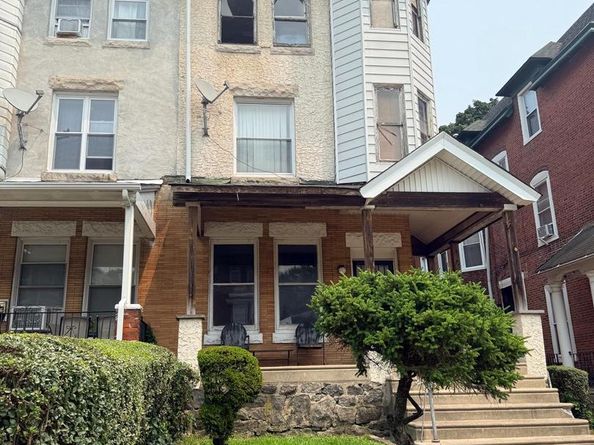 845 Wynnewood Road, Philadelphia PA 19151