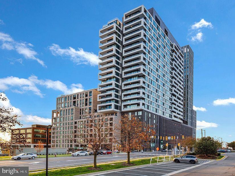 1650 Silver Hill Drive 1010, Mclean VA 22102