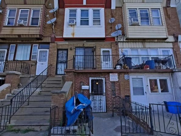 2713 W Allegheny Avenue, Philadelphia PA 19132