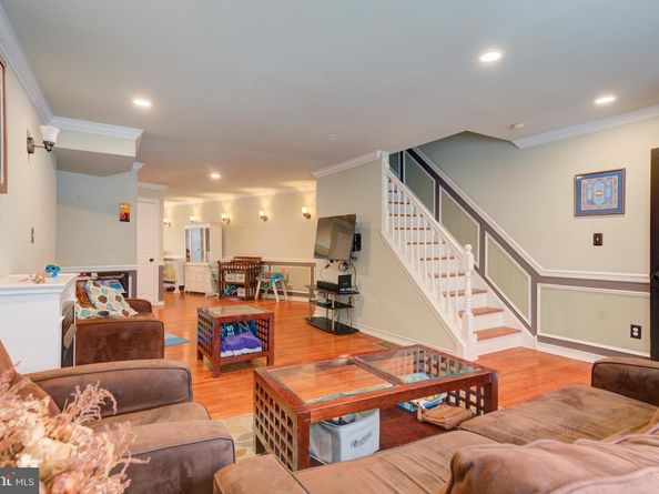 165 Poplar Street, Philadelphia PA 19123