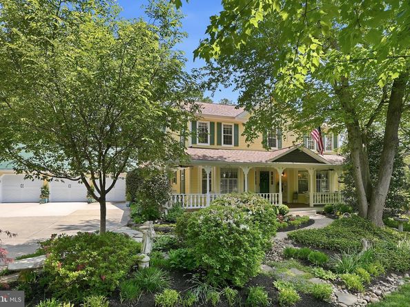 10204 Yellow Pine Drive, Vienna VA 22182
