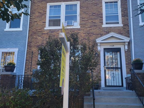 1526 Spring Place NW, Washington DC 20010