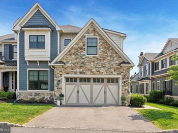 821 Greenwich Drive