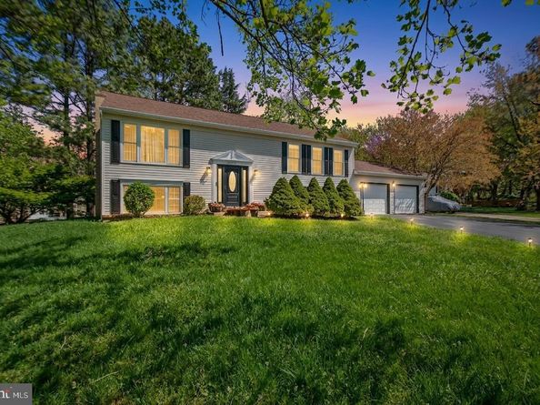 10217 Mckean Court, Great Falls VA 22066