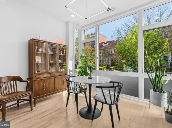 1729 T Street NW 03, Washington DC 20009
