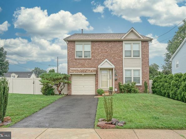 3701 President Street, Philadelphia PA 19114