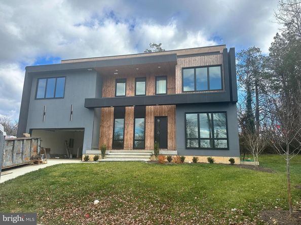 8313 Syracuse Circle, Vienna VA 22180